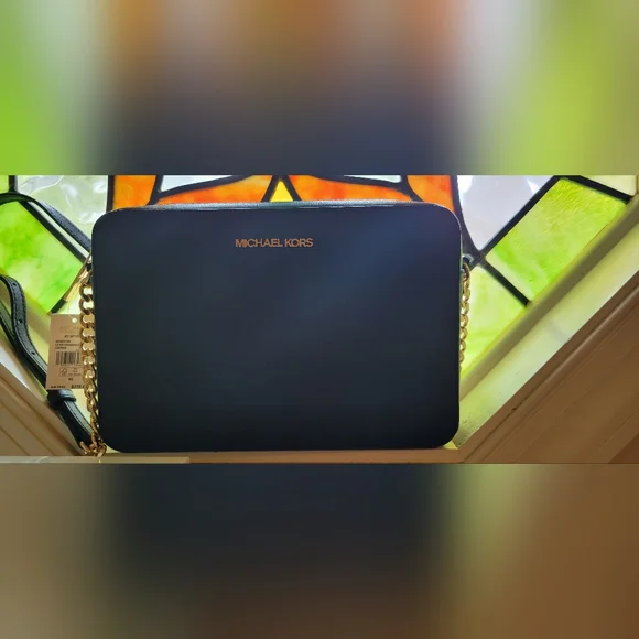 Michael Kors Black Shoulder Bag - Picture 2 of 6